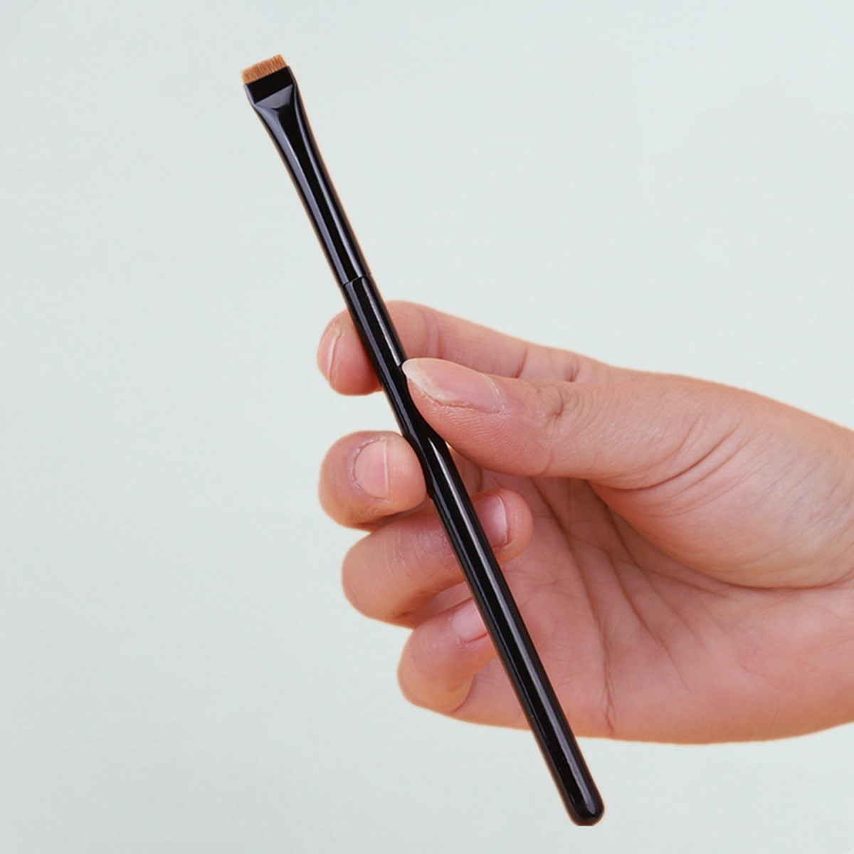LOYBJ 1/2 stücke Klinge Make-Up Pinsel Abgewinkelt Dünne Augenbraue Pinsel Flach Feinen Eyeliner Pinsel Professionelle Liner Stirn Schönheit bilden Werkzeug