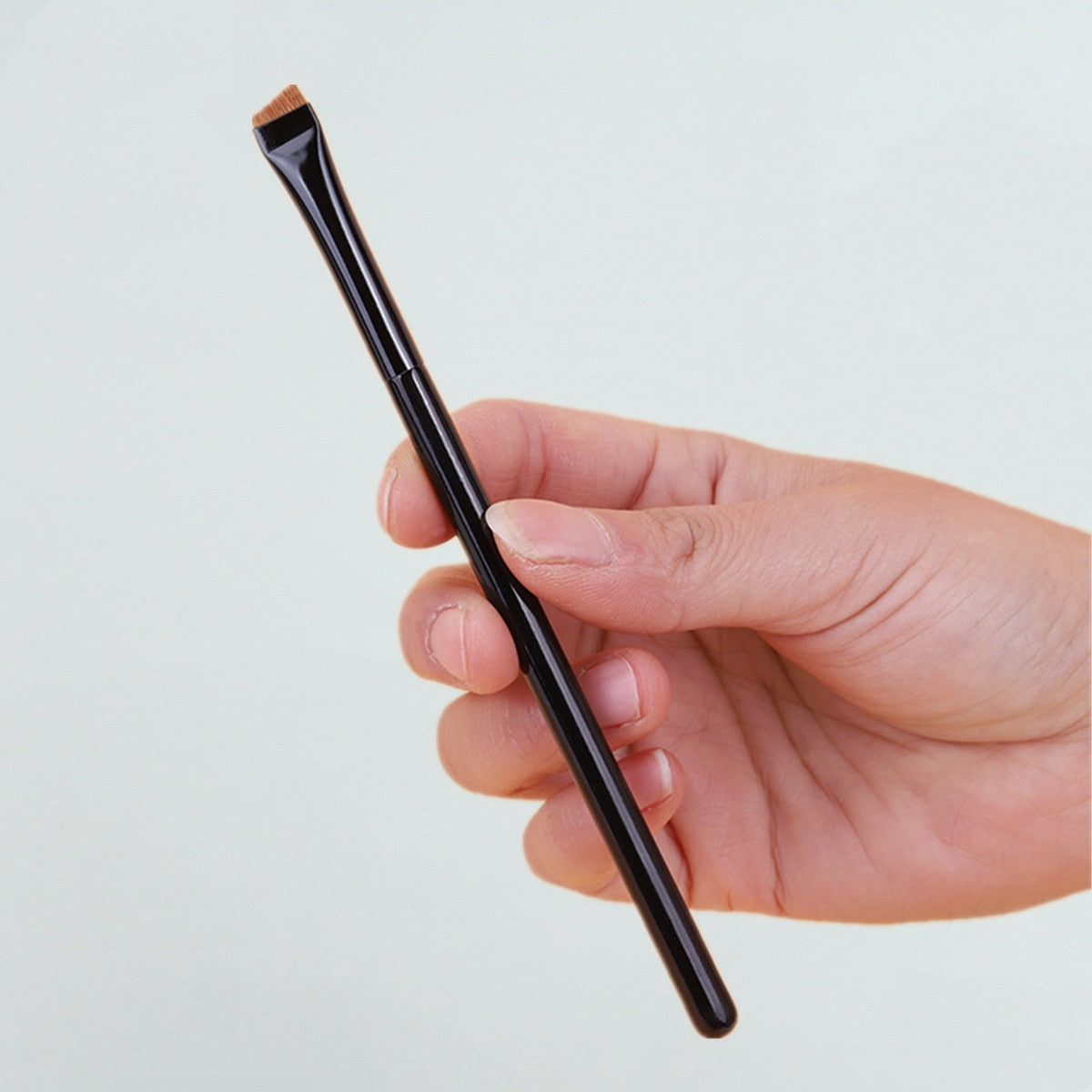 LOYBJ 1/2 stücke Klinge Make-Up Pinsel Abgewinkelt Dünne Augenbraue Pinsel Flach Feinen Eyeliner Pinsel Professionelle Liner Stirn Schönheit bilden Werkzeug
