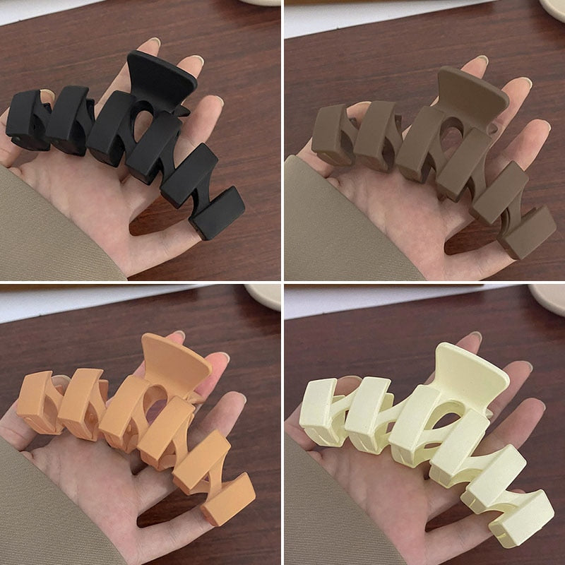 2/4PCS Matte Extra Large Hair Claw Clips Crab Hairpins Women Elegant Big Strong Hair Clips Ponytail Barrettes Hair Accessories