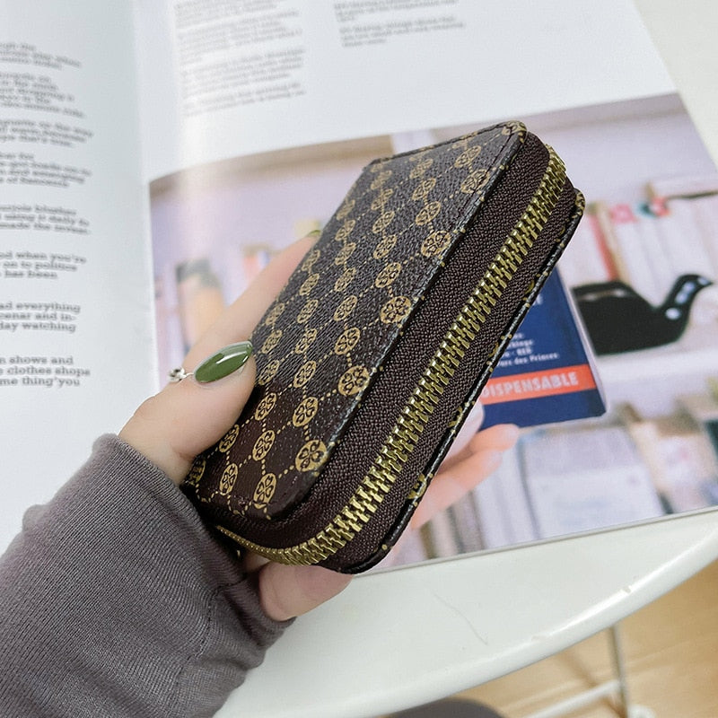 DOLOVE Manufacturer&#39;s Foreign Trade 2023 Classic Printed Short Women&#39;s Wallet Multi Card Pocket Portable Card Bag Ladies Purse