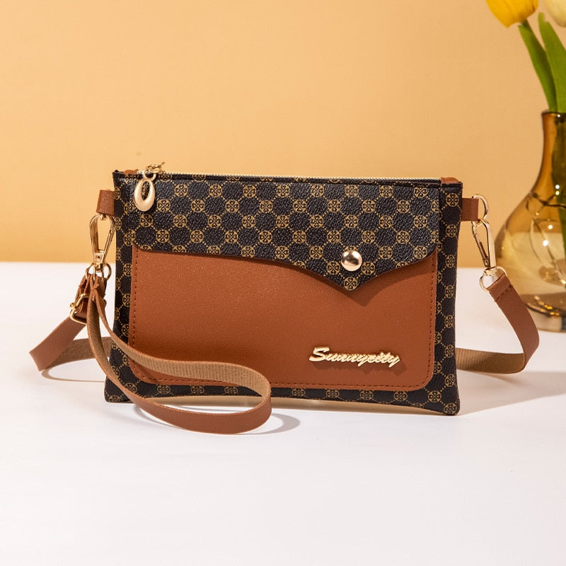 DOLOVE Manufacturer&#39;s Foreign Trade 2023 Classic Printed Short Women&#39;s Wallet Multi Card Pocket Portable Card Bag Ladies Purse