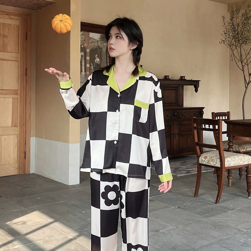 Pajamas 2022 spring and summer new simple fashion 3D digital positioning printing short-sleeved trousers women&#39;s pajamas set
