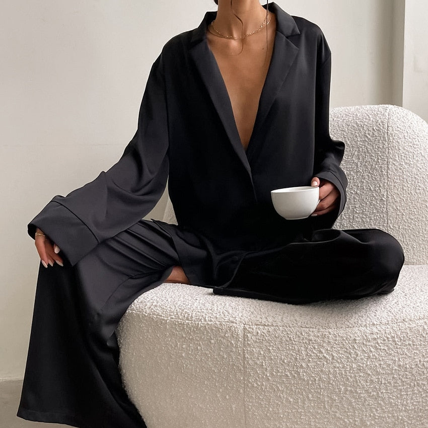 Women's Silk Pajamas Lce Silk Loose Low Cut Sexy Single Breasted Long Sleeved Wide Leg Pants Can Be Worn Externally